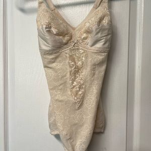 Vintage bodysuit - lace